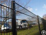 wire mesh fence