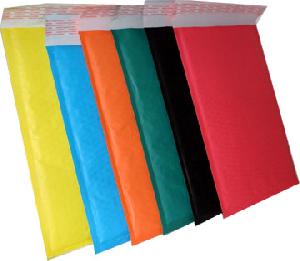 colored kraft bubble mailer envelope