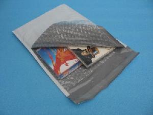 poly bubble mailer co extruded envelope