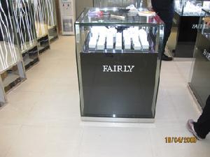 display cabinets jewellery trade