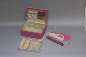 Colorful Leatheret Jewelry Box