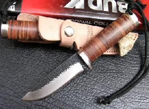 100% Hand Made Hunting Knife With Cowhide Leather Hilt