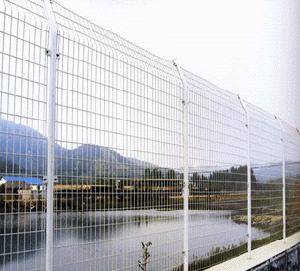 galvanised wire fencing