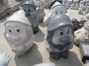 seven dwarf stone carving