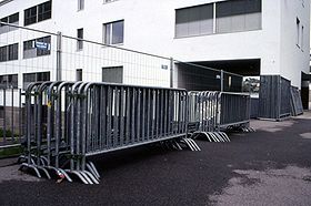 crowd control barrier steel barricades pedestrian fencing