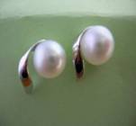 freshwater pearl earring