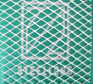 White Plastic Coated Expaned Metal Mesh