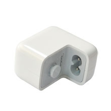 Compatible Charger For Ipod / Iphone 3 In 1 White