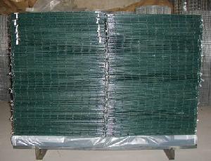 Pvc Coated Wire Mesh, Green Color, Fence Panel