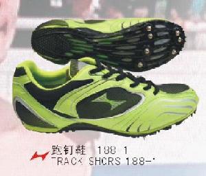 Track Spikes For Middle Distance Track