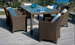 outdoor furniture dining