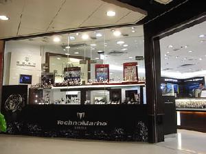 Jewellery And Watch Display Showcases With Led Lightings In Retail Store Or Shop