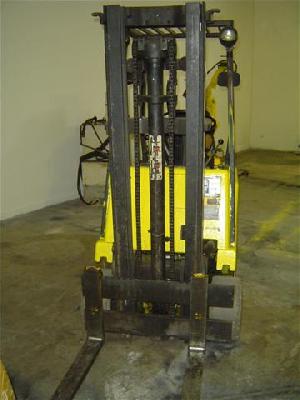 Clark Forklift On Sale For Only $ 2000.00