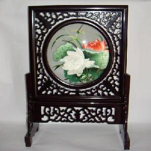 Double-sided Silk Embroidery Lotus And Dragonfly Table Screen Home Decor