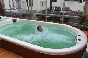 swimming pool spa hottub jacuzzi bathtub sr858