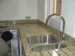 Polished Granite Countertops 96 Inch X26 Inch X3 / 4 Inch