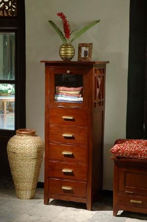 five drawers chest solid mahogany smooth surface