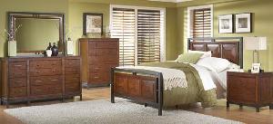Solid Bedroom Set Made From Mahogany Wood