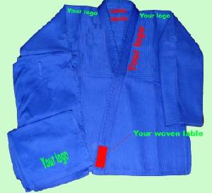 manufactures brazilian jiu jitsu kimonos gi s