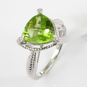 y00085700 olivine ring sterling silver