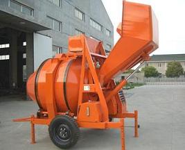 Diesel Engine Power Reverse Drum Concrete Mixer With Heavy Duty Loading Hopper