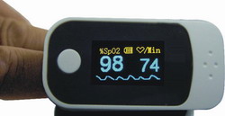 Fingertip Pulse Oximeter Rsd 6000 With Rechargeable Battery