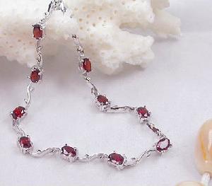 Manufacturer For 925 Silver Natural Garnet Bracelet, Ruby / Amethyst / Blue Topaz / Garnet Earring