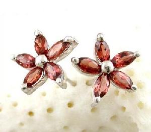 Manufacturer For Sterling Silver Natural Garnet Stud Earring, Ruby / Rainbow Stone Necklace / Earrin