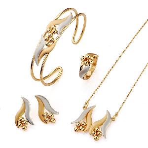 Sell Fashion Jewelry 18k Gold Plating Brass Jewelry Set, Cz Ring, Earring, Semi-precious Stone