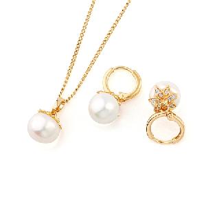 Sell 18k Gold Plating Brass Cubic Zirconia Jewelry Set, Silver Jewelry Natural Moonstone Pendant