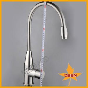 pull kitchen faucet brass body