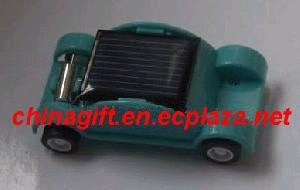 mini solar beat up car wecker