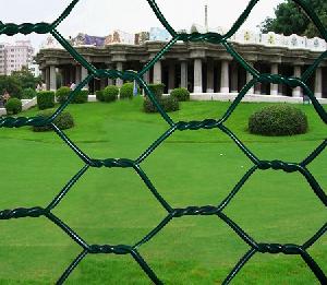 hexagonal wire mesh fencing