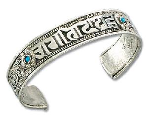 Tibetan Silver Om Mani Padme Hum Bracelet