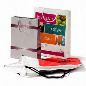 paper plastic shopping bags