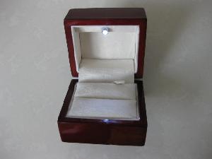 Elegant Red Wood Ring Box W / Overhead Led Light