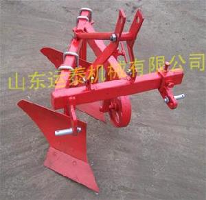 Mouldboard Plow 1l335