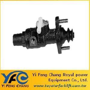 clutch master cylinder forklift toyota