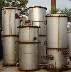 Used Sieve Tray Distillation Column