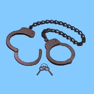 Sh-905-1b Black Gyve Handcuffs