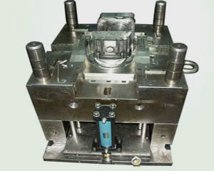 plastic injection mold