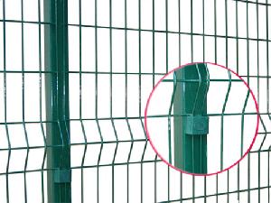 wire mesh fence