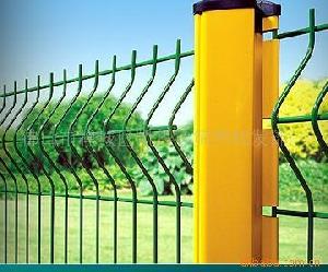 wire mesh fence