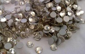 14 Cutting Facet Swarovski Crystals