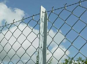 Cyclone Wire Fence, Diamond Mesh