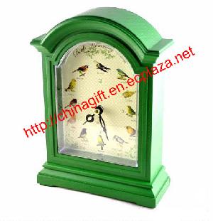 Birds Humming Clock