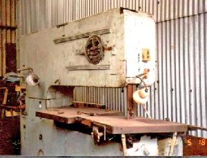 vertical bandsaw