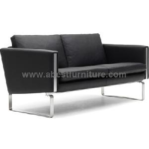 Hans Wegner Ch102 Two Seat Sofa