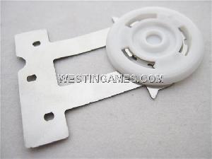 Dvd Lens Drive Disc Nip / Spindle For Wii Pulled