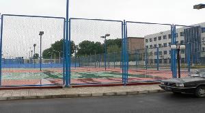 tennis courts chain link fence